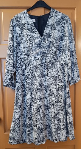 Hobbs navy blue and white